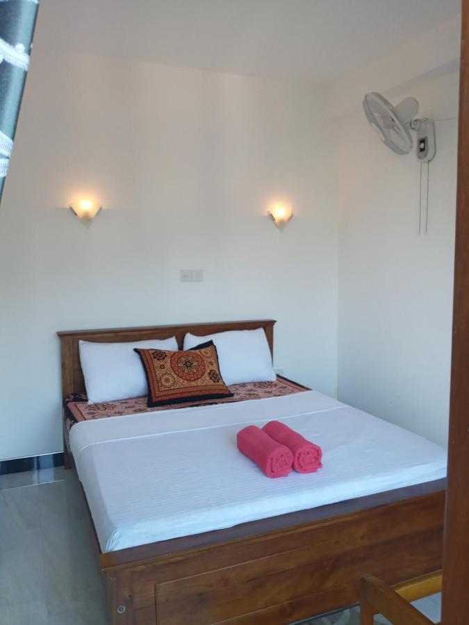 Kelum Homestay Канди Экстерьер фото