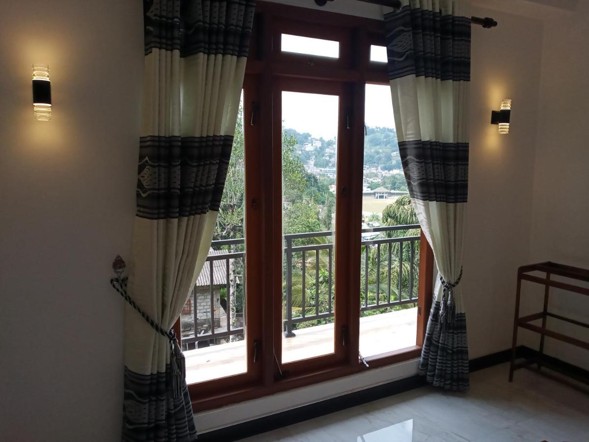 Kelum Homestay Канди Экстерьер фото