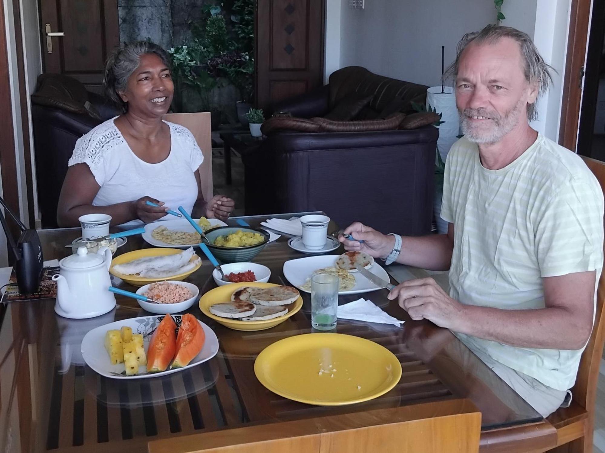 Kelum Homestay Канди Экстерьер фото