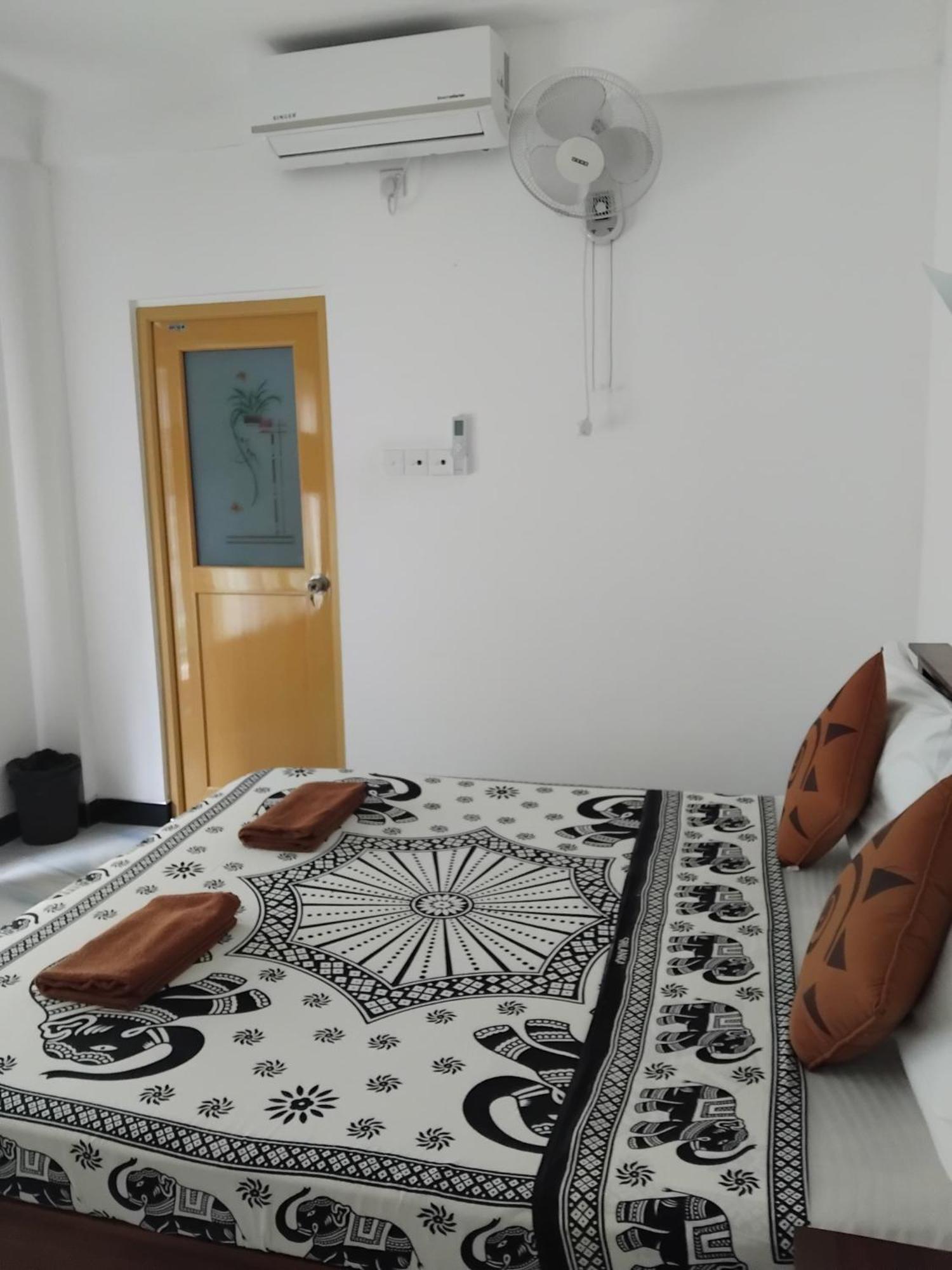 Kelum Homestay Канди Экстерьер фото