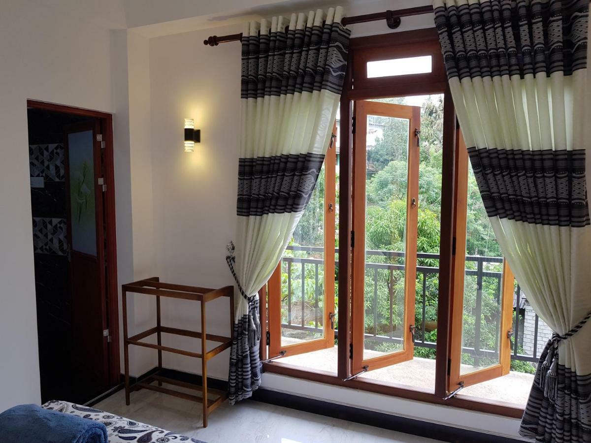 Kelum Homestay Канди Экстерьер фото