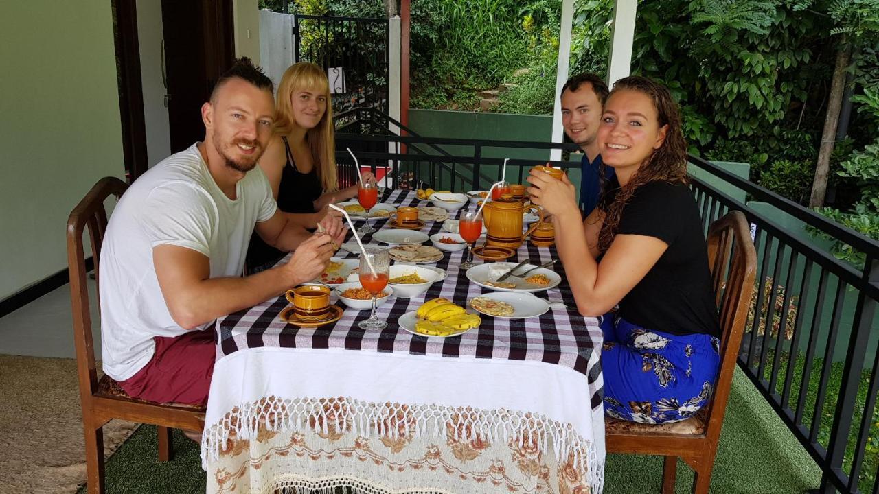 Kelum Homestay Канди Экстерьер фото